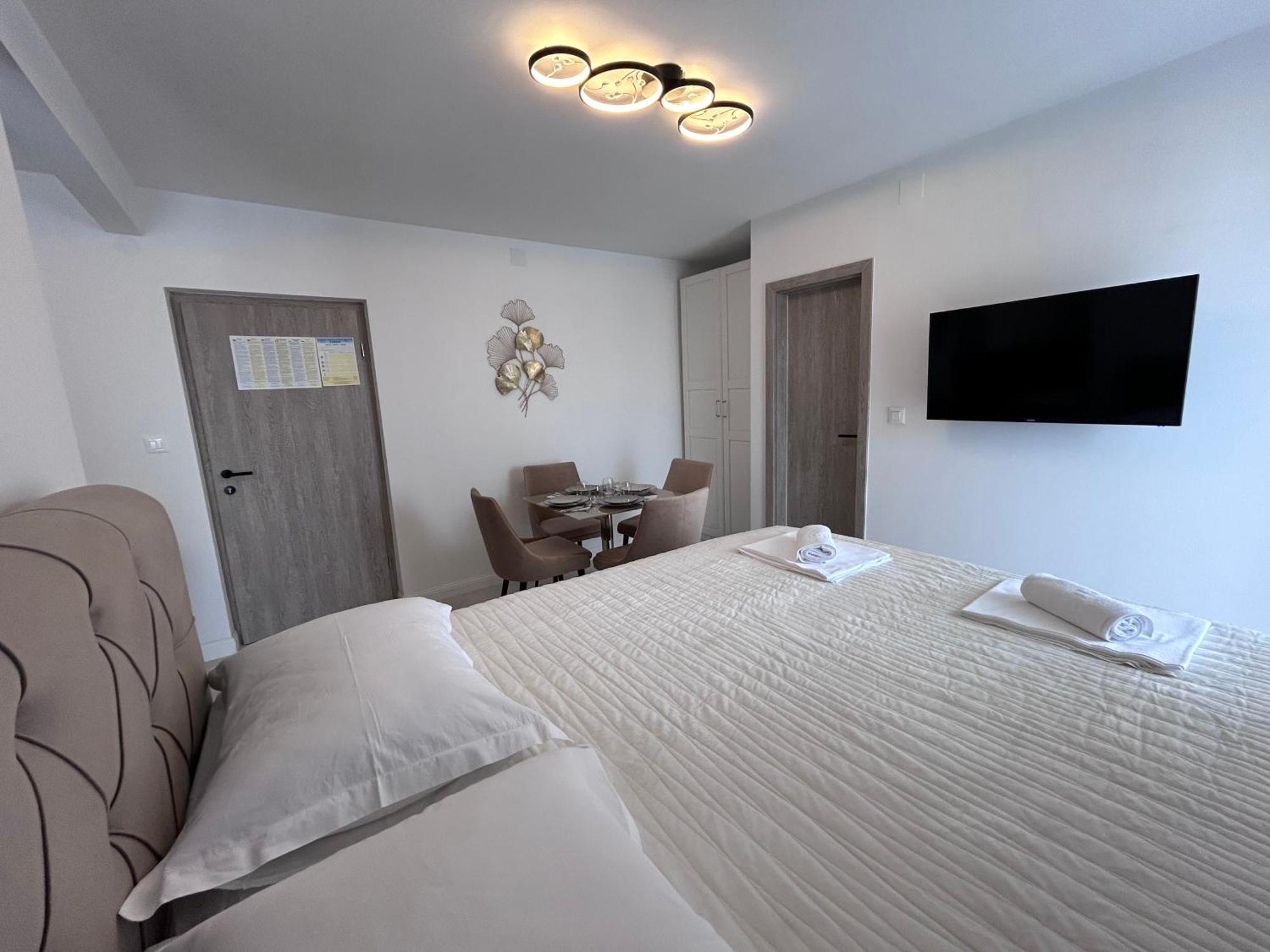 מאקרסקה Apartmani Biokovo מראה חיצוני תמונה