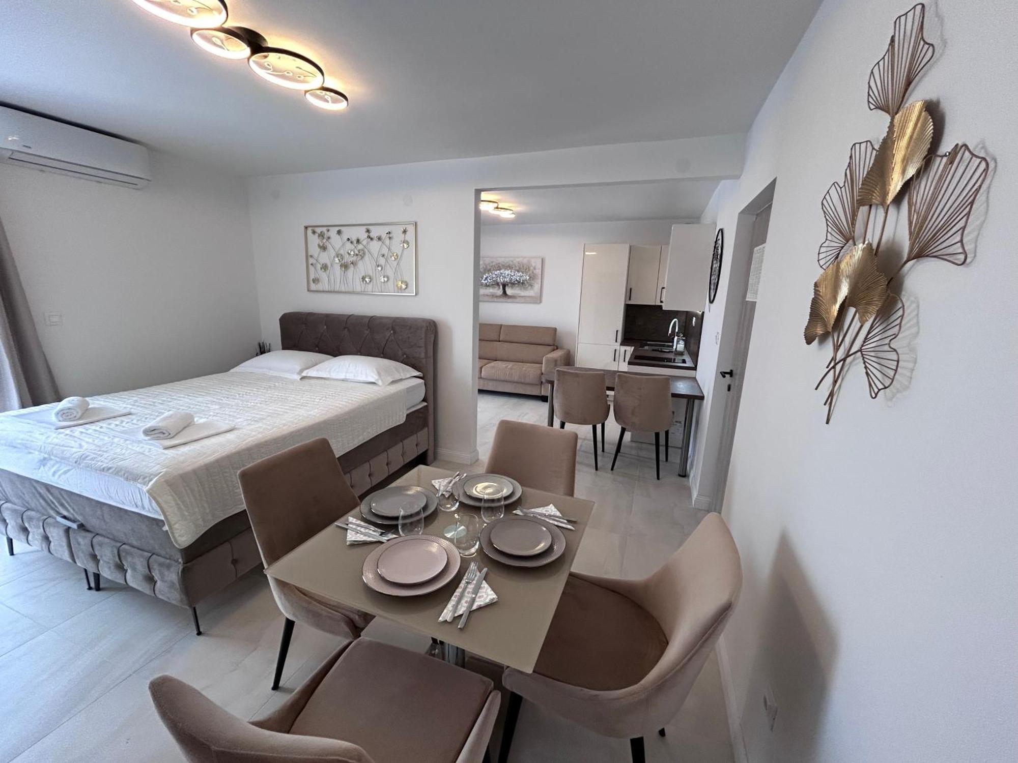 מאקרסקה Apartmani Biokovo מראה חיצוני תמונה