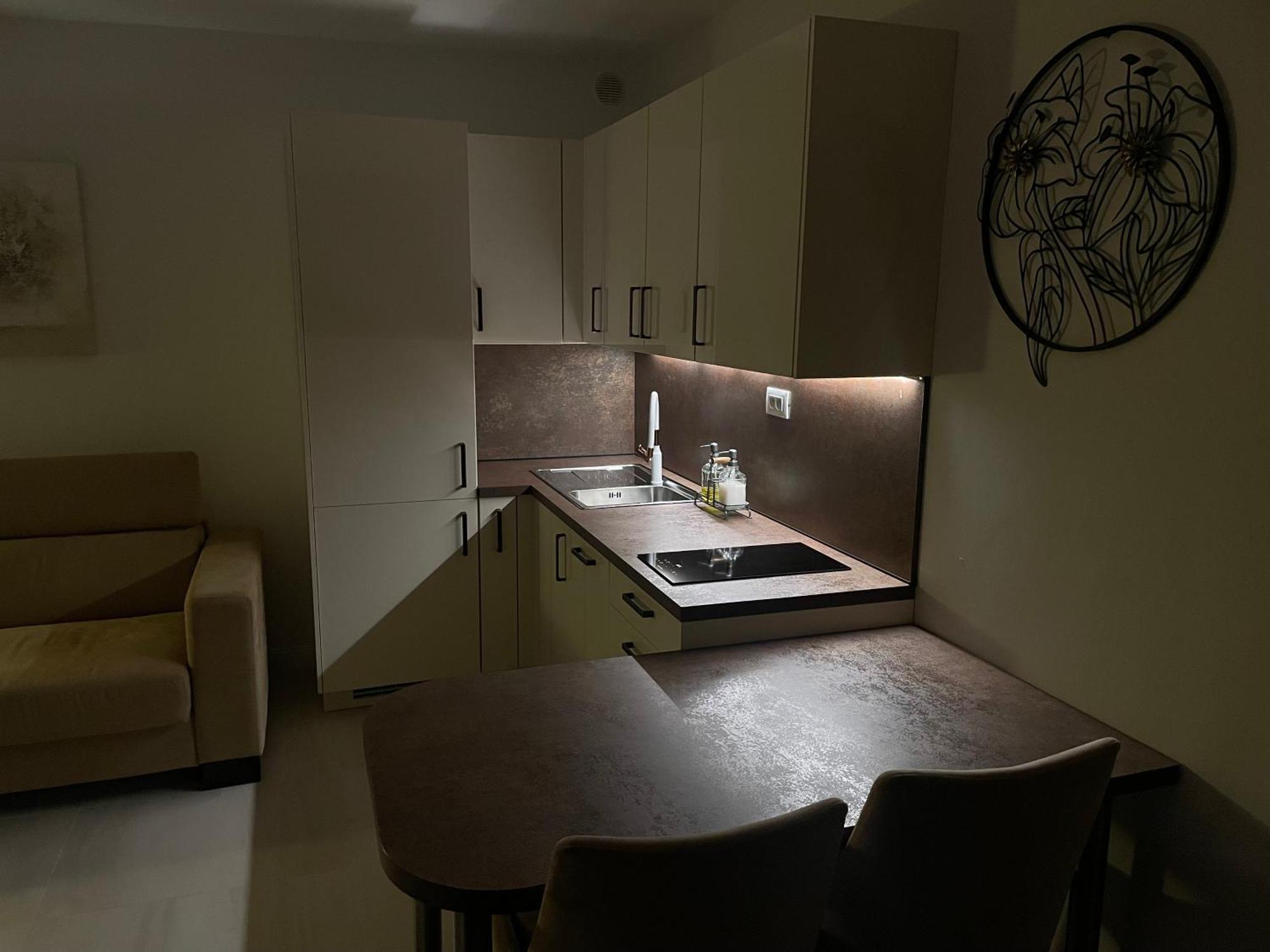 מאקרסקה Apartmani Biokovo מראה חיצוני תמונה
